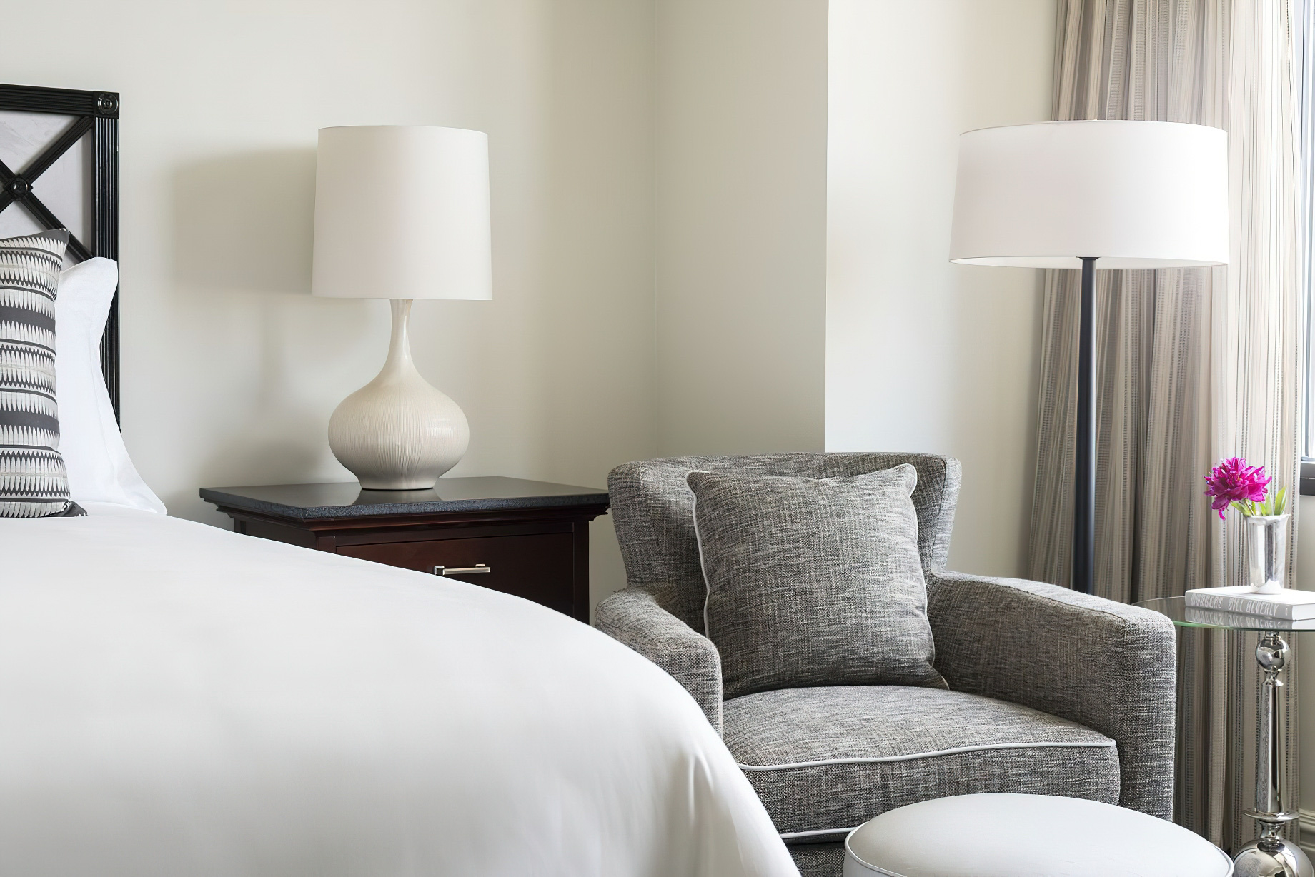The Ritz-Carlton, Pentagon City Hotel – Arlington, VA, USA – Premier Guest Room Decor