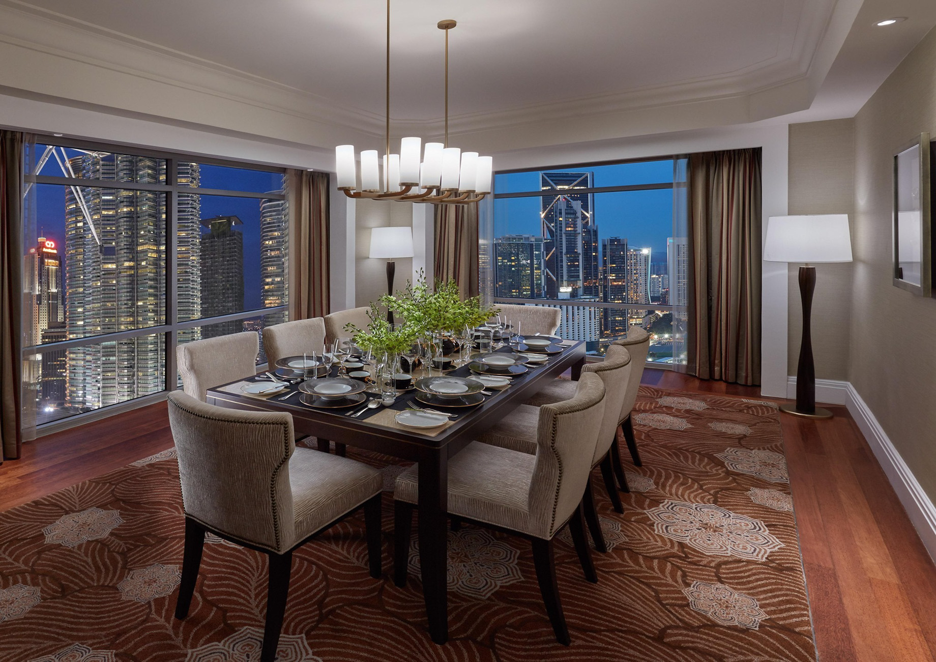 Mandarin Oriental, Kuala Lumpur Hotel – Kuala Lumpur, Indonesia – Club Suite Dining Room