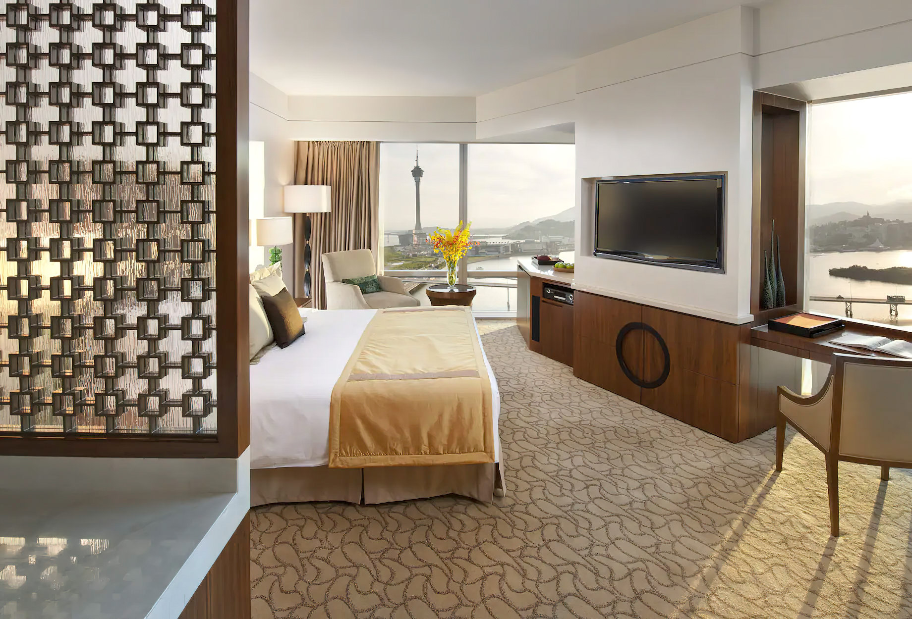 Mandarin Oriental, Macau Hotel – Macau, China – Deluxe City View Room