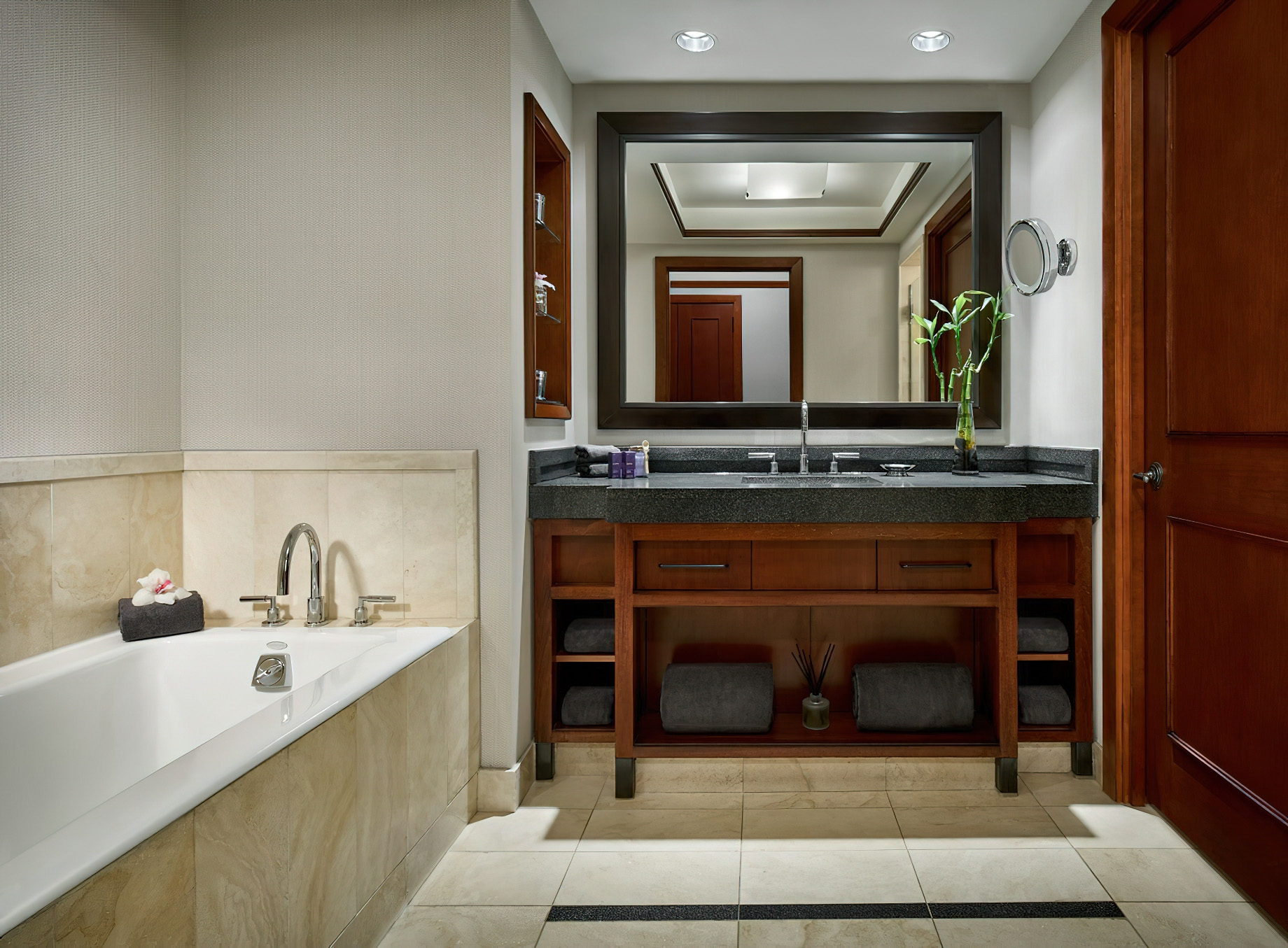 The Ritz-Carlton Georgetown, Washington, D.C. Hotel – Washington, D.C. USA – Wellness Room Bathroom