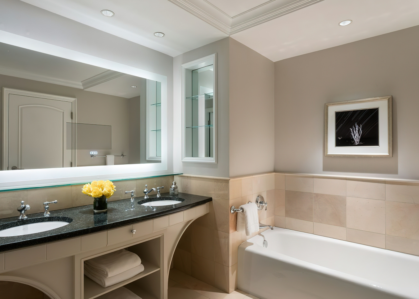 The Ritz-Carlton, Dallas Hotel – Dallas, TX, USA – Suite Bathroom