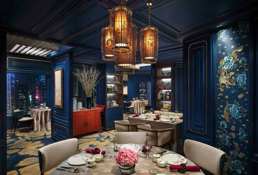 Mandarin Oriental, Hong Kong Hotel - Hong Kong, China - Man Wah Restaurant Dining Tables