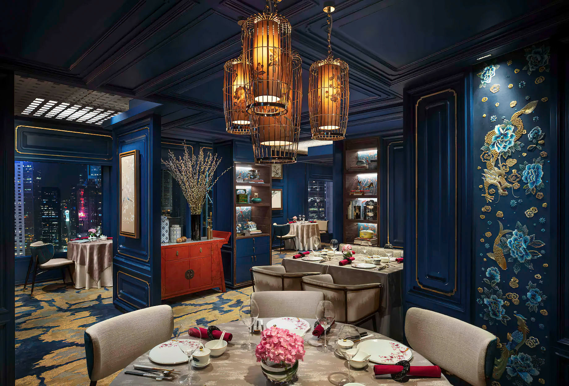 Mandarin Oriental, Hong Kong Hotel – Hong Kong, China – Man Wah Restaurant Dining Tables