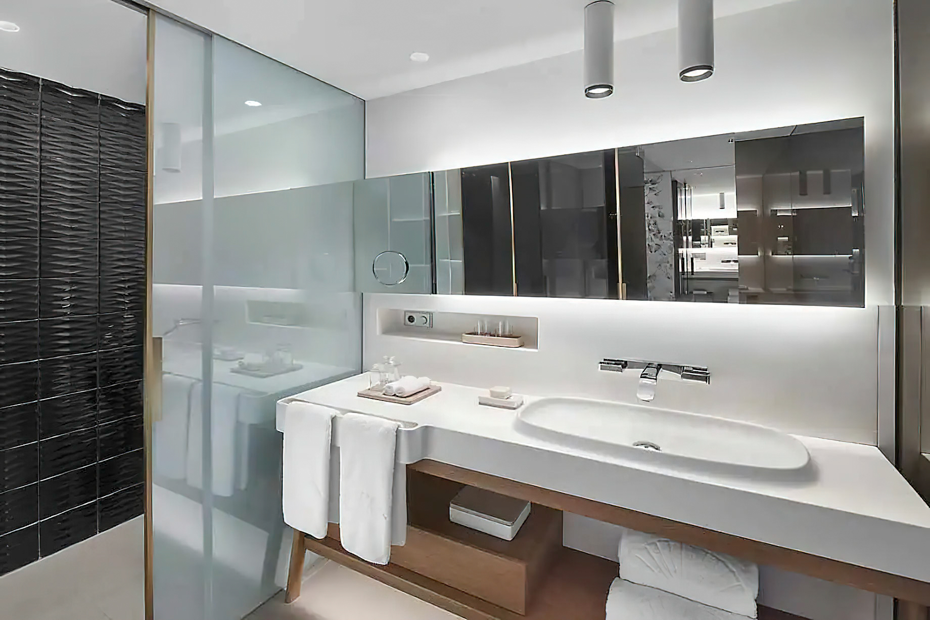 Mandarin Oriental, Barcelona Hotel - Barcelona, Spain - Deluxe Garden View Room Bathroom