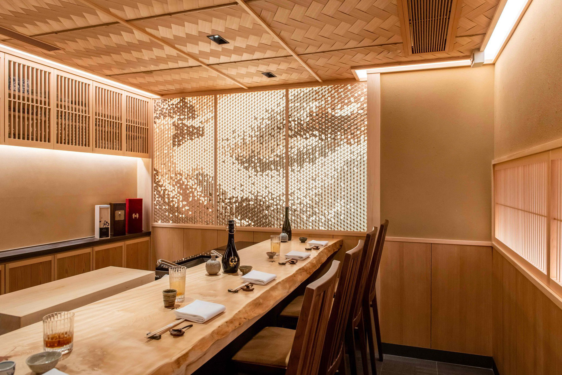 The Landmark Mandarin Oriental, Hong Kong Hotel - Hong Kong, China - Kappo Rin Restaurant