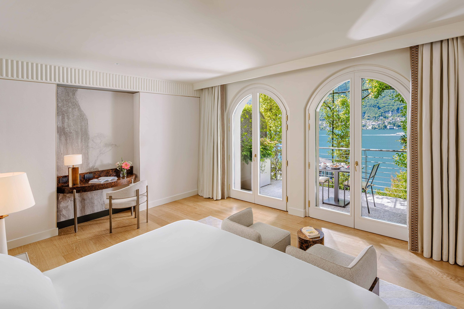Mandarin Oriental, Lago di Como Hotel – Lake Como, Italy – Grand Vista Lago Suite Bedroom