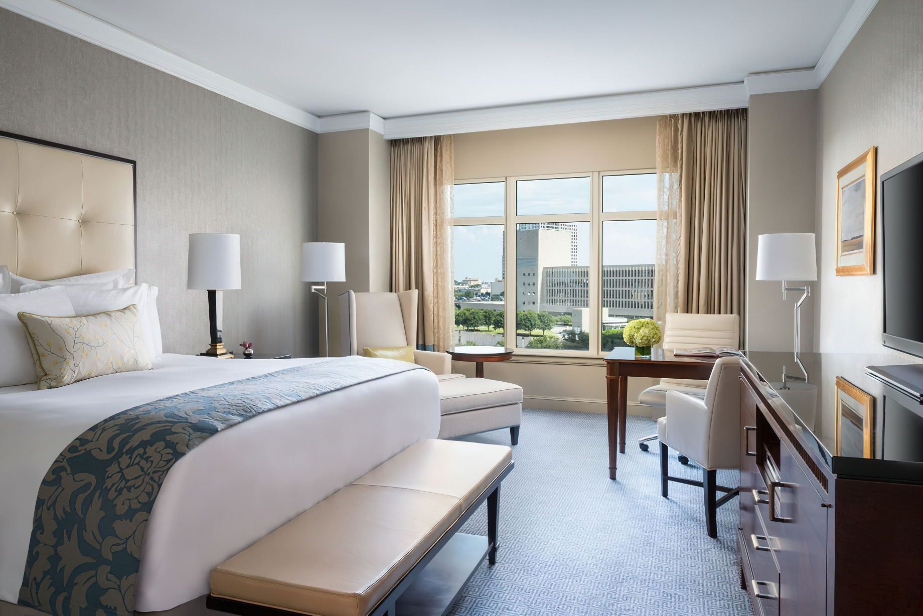 The Ritz-Carlton, Dallas Hotel – Dallas, TX, USA – Deluxe Room