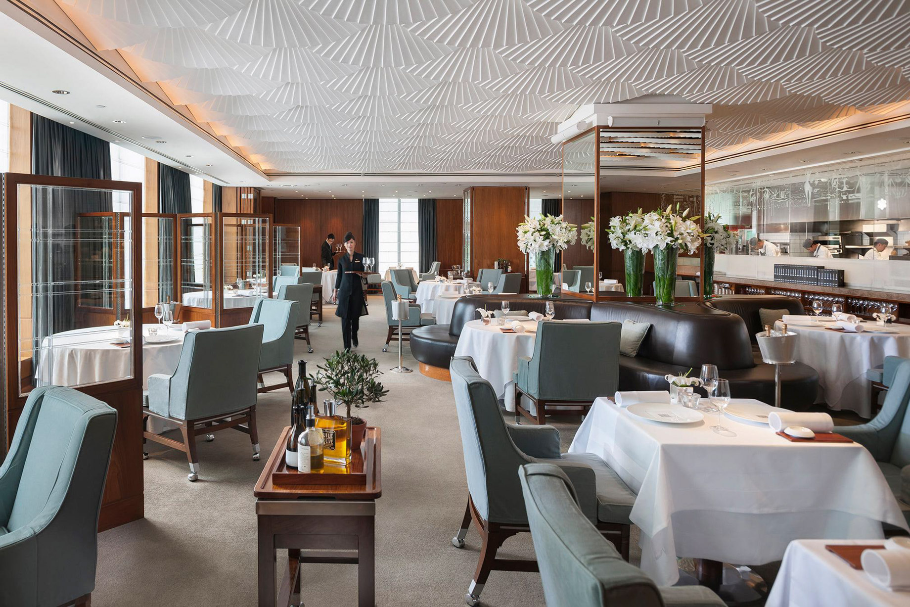 Mandarin Oriental, Hong Kong Hotel – Hong Kong, China – Mandarin Grill and Bar