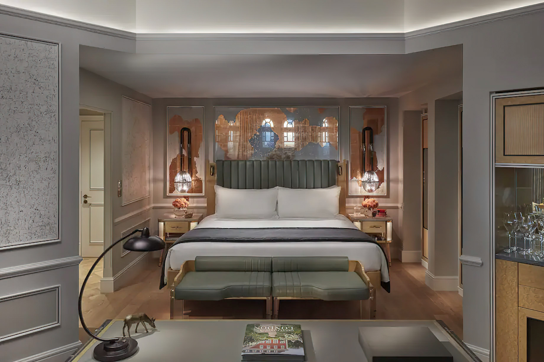 Mandarin Oriental Hyde Park, London Hotel – London, United Kingdom – Turret Suite Bedroom