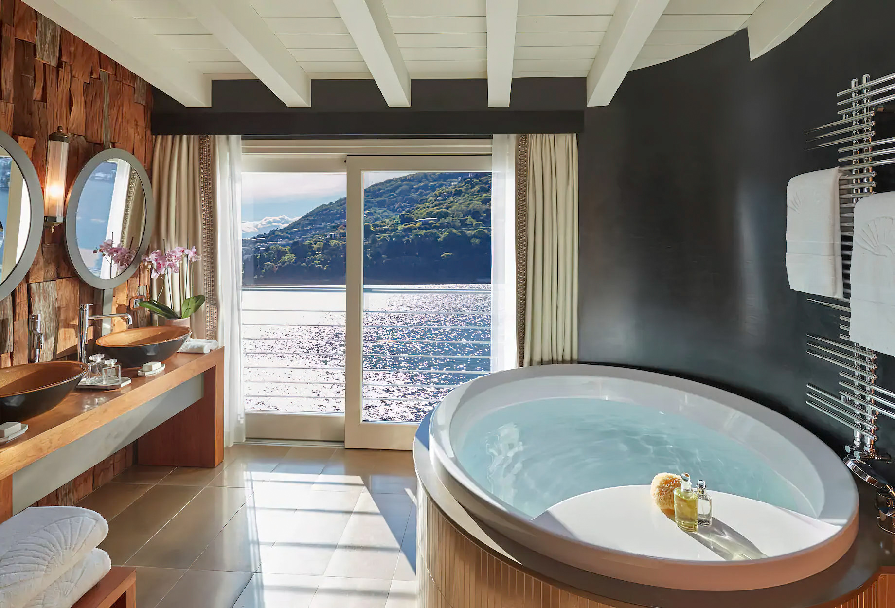 Mandarin Oriental, Lago di Como Hotel - Lake Como, Italy - Villa Della Rocca Bathroom