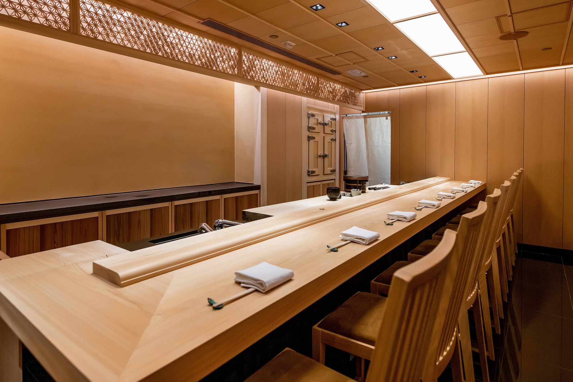The Landmark Mandarin Oriental, Hong Kong Hotel – Hong Kong, China – Sushi Shikon Restaurant Interior