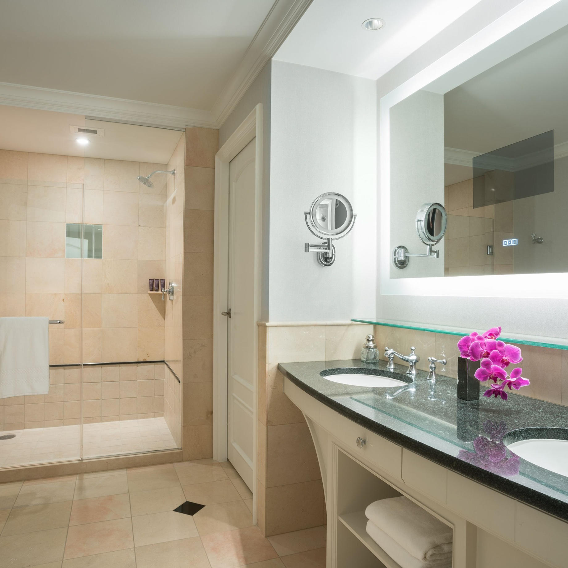 The Ritz-Carlton, Dallas Hotel - Dallas, TX, USA - Suite Bathroom