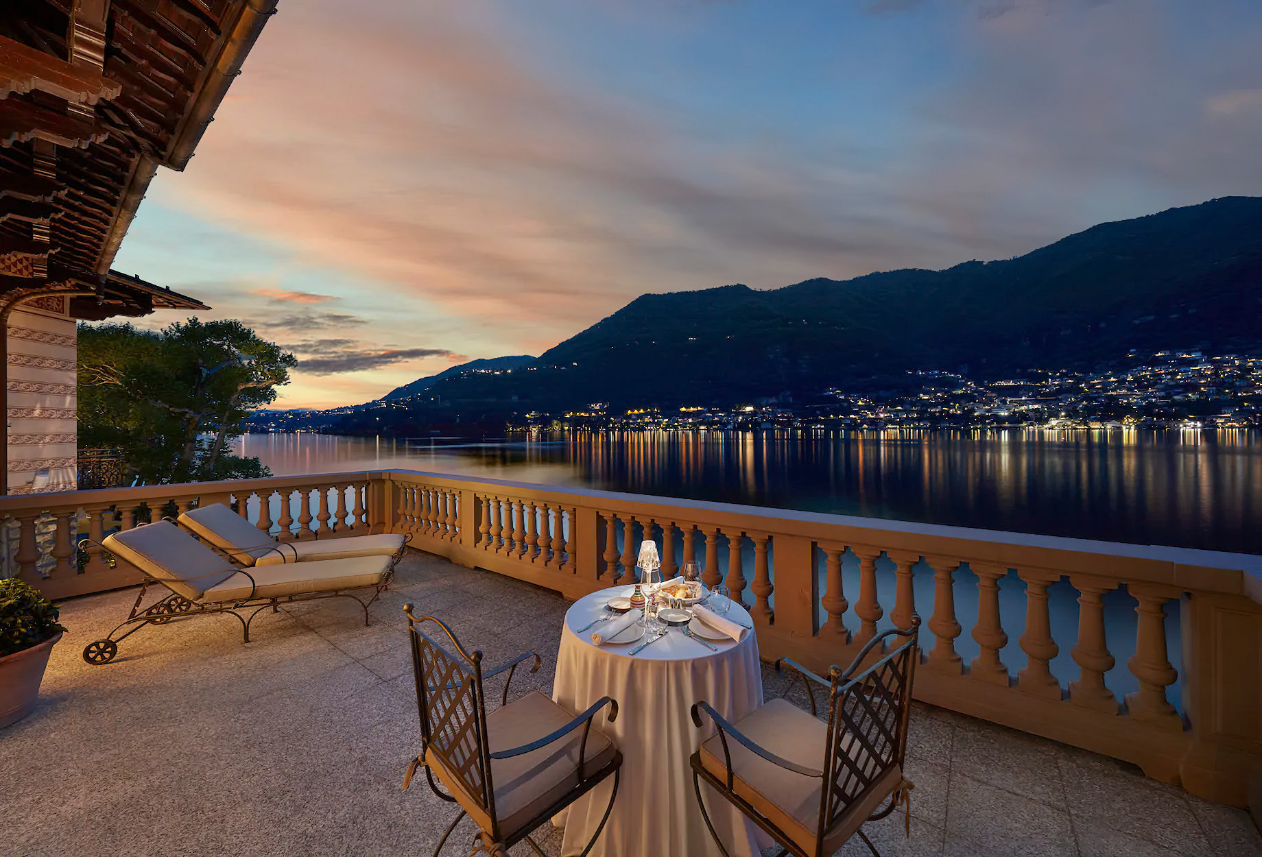 Mandarin Oriental, Lago di Como Hotel – Lake Como, Italy – Vista Lago Duplex Terrace Suite Night