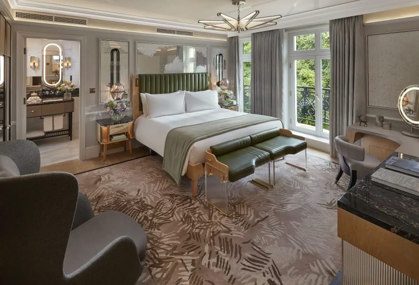 Mandarin Oriental Hyde Park, London Hotel - London, United Kingdom - Hyde Park Suite Bedroom