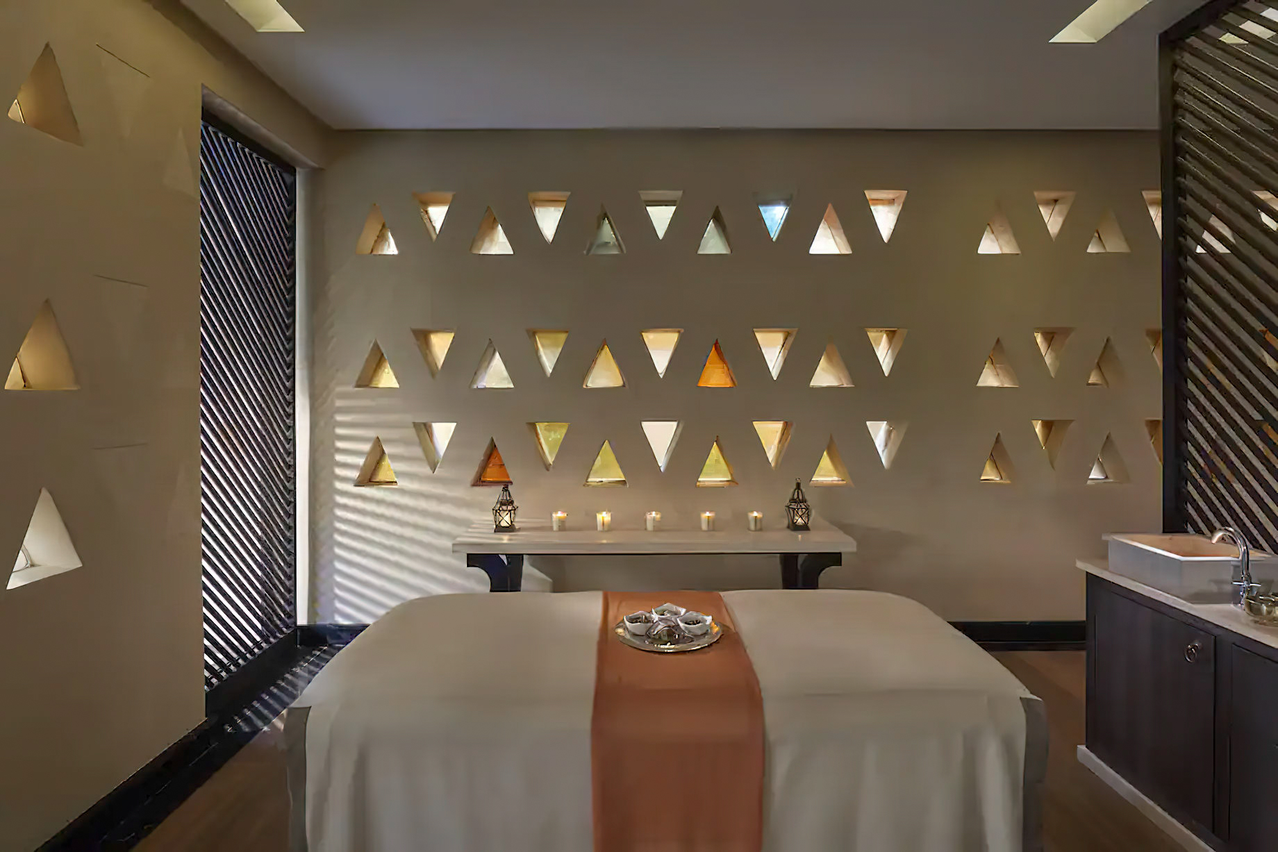 Mandarin Oriental, Marrakech Hotel – Marrakech, Morocco – Spa Treatment Room