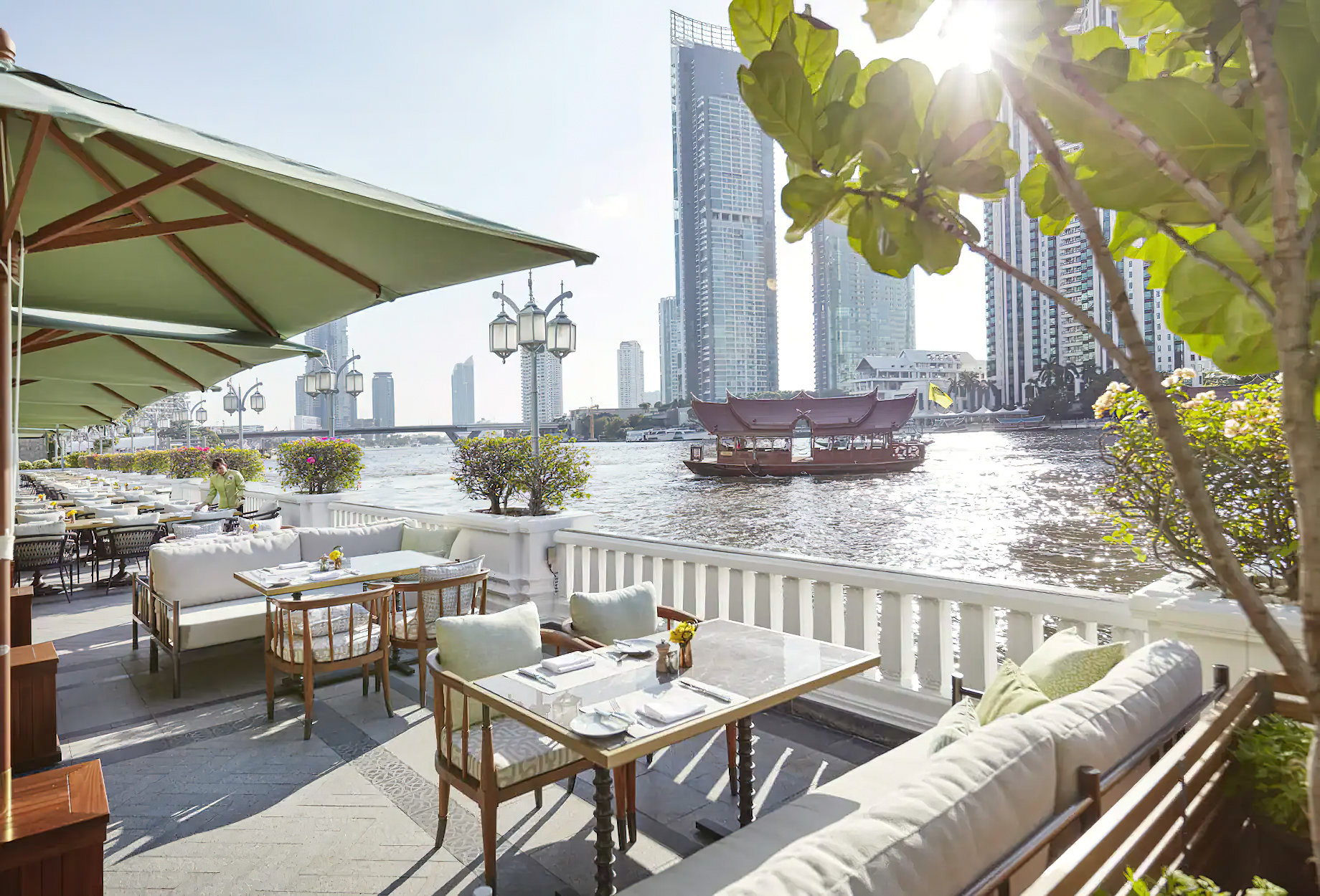 Mandarin Oriental, Bangkok Hotel – Bangkok, Thailand – The Verandah Restaurant River View