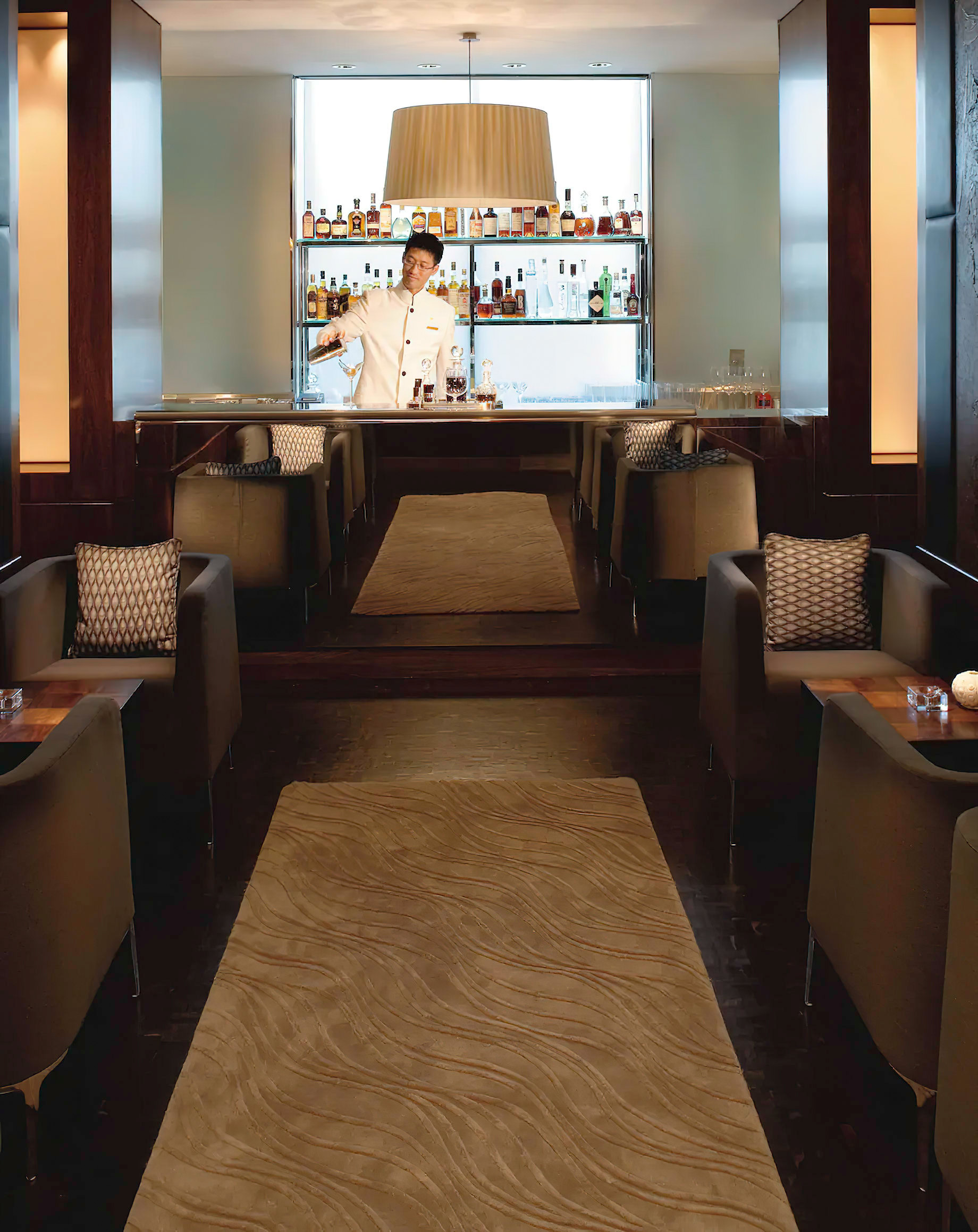 Mandarin Oriental, Hong Kong Hotel – Hong Kong, China – Mandarin Grill and Bar Interior