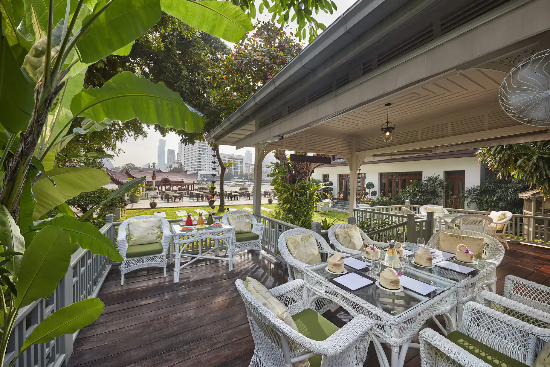 Mandarin Oriental, Bangkok Hotel – Bangkok, Thailand – Outdoor Dining