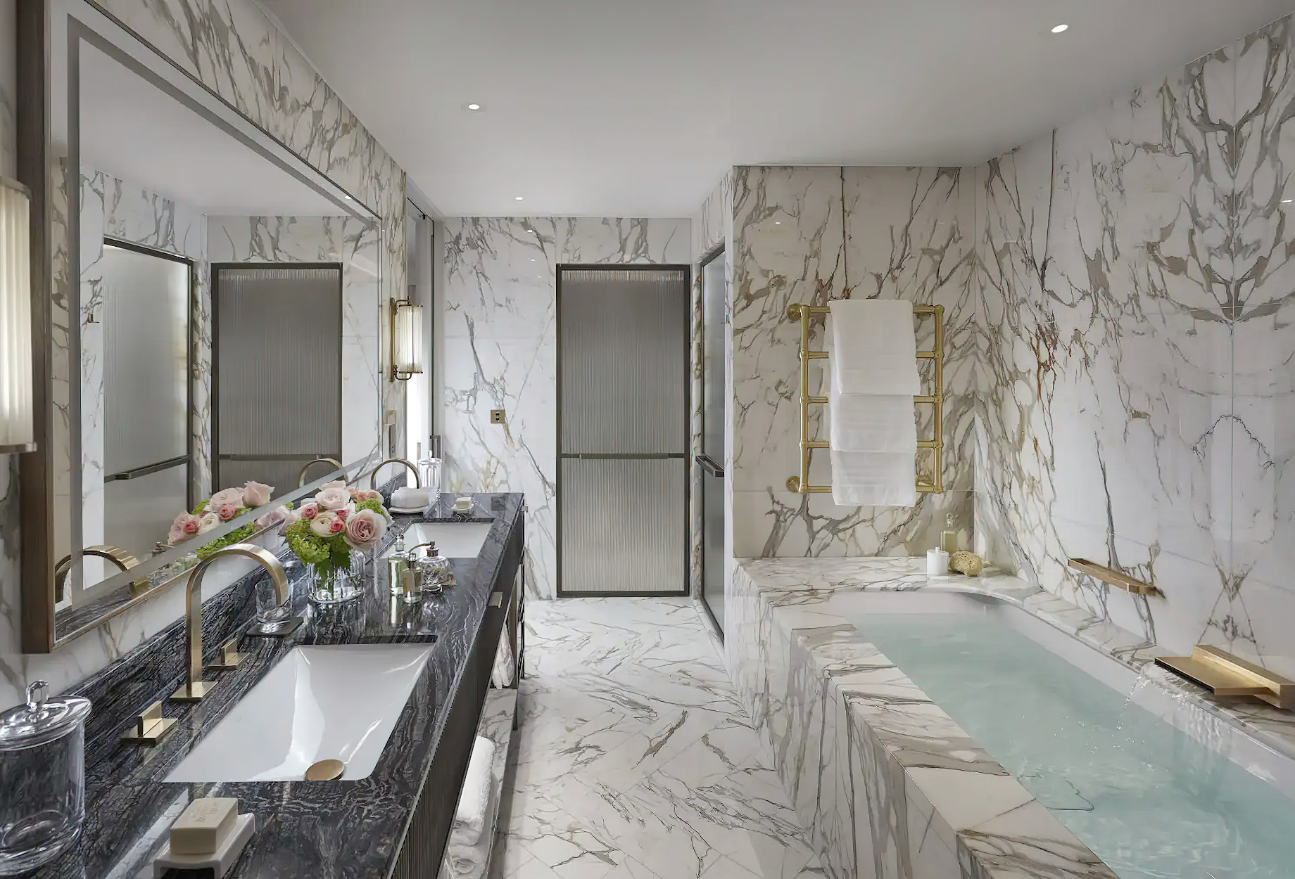 Mandarin Oriental Hyde Park, London Hotel - London, United Kingdom - Mandarin Penthouse Bathroom