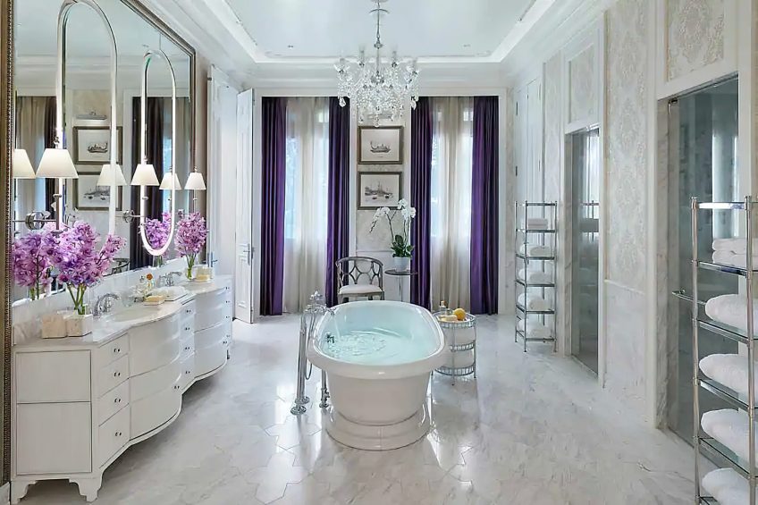 Mandarin Oriental, Bangkok Hotel - Bangkok, Thailand - Royal Suite Bathroom