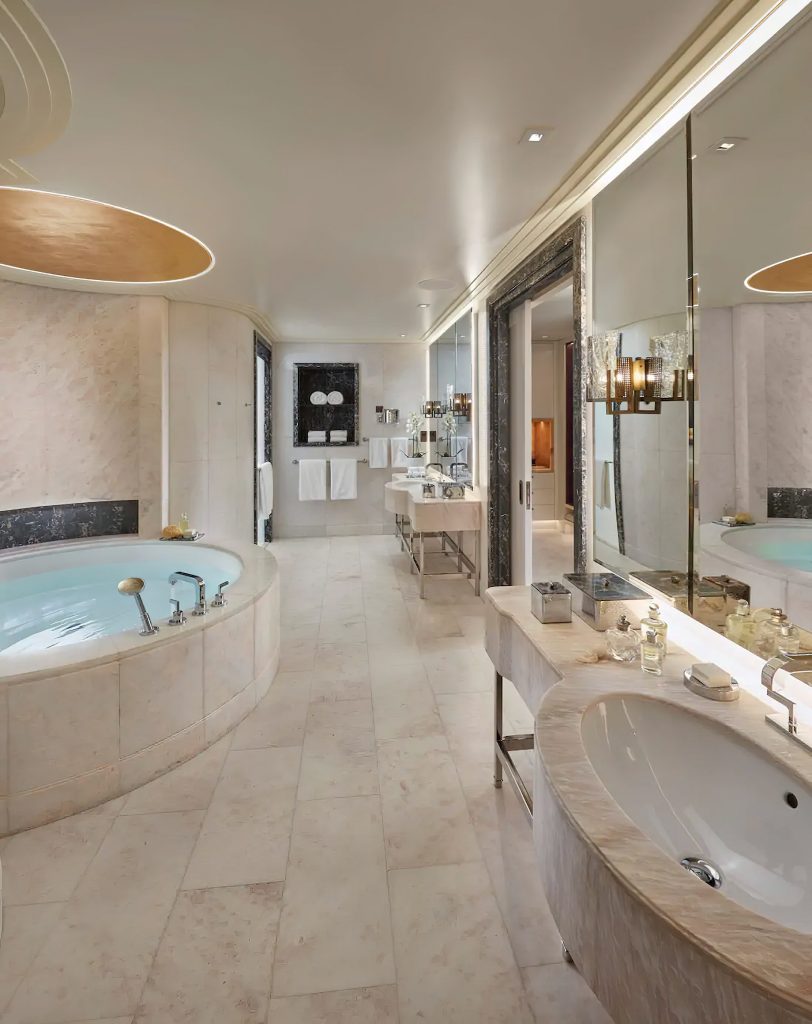Mandarin Oriental, Doha Hotel - Doha, Qatar - Barahat Suite Bathroom
