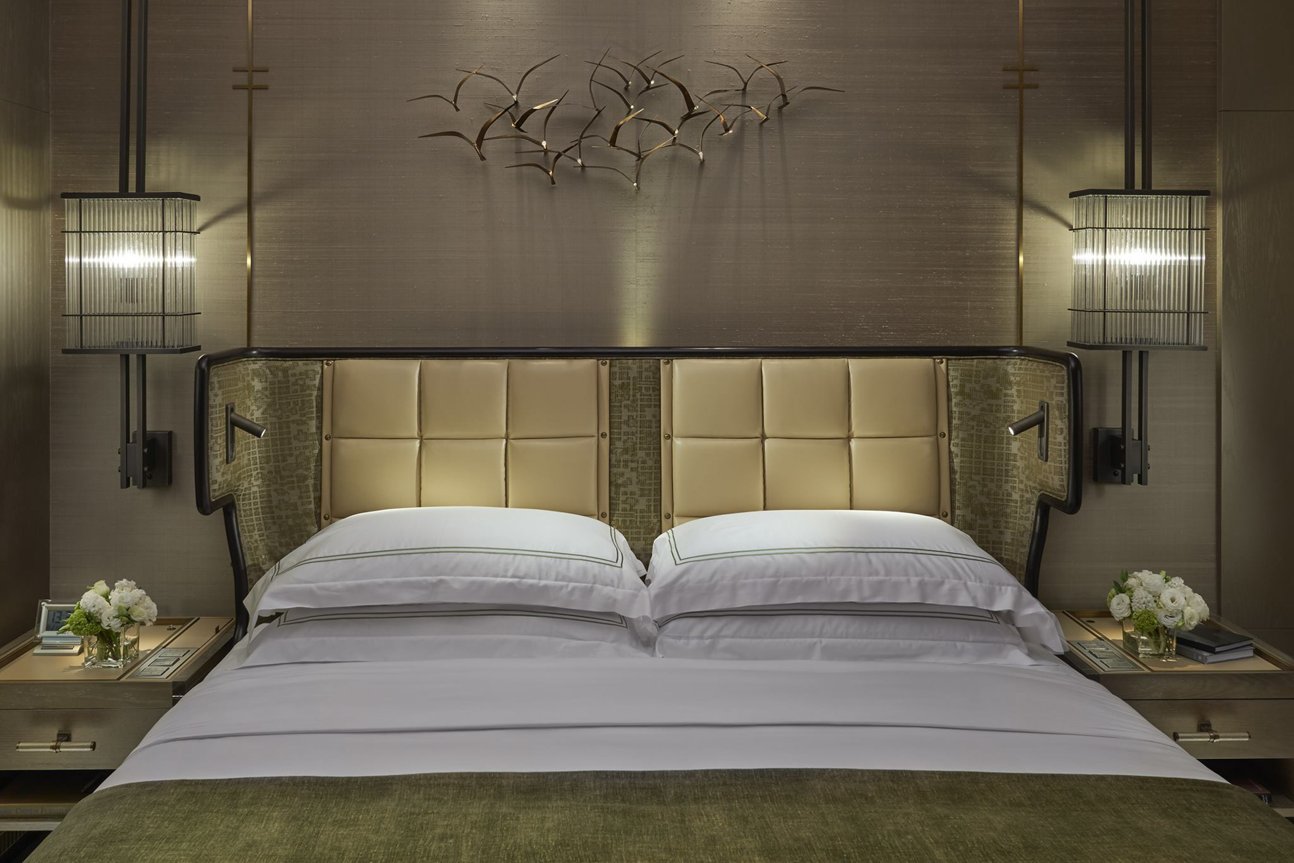 The Landmark Mandarin Oriental, Hong Kong Hotel – Hong Kong, China – L450 Superior Room Bed