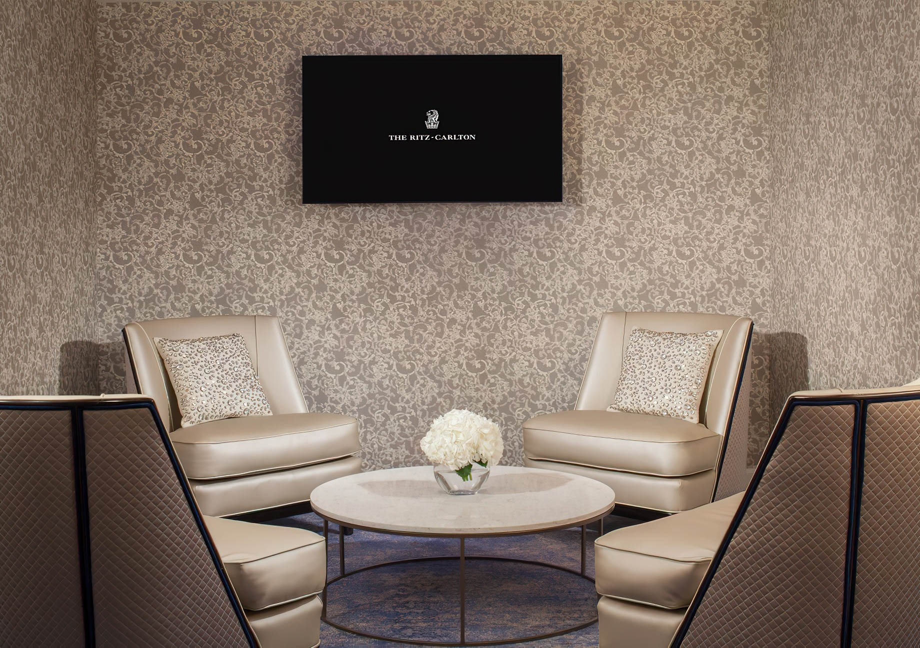 The Ritz-Carlton, Dallas Hotel – Dallas, TX, USA – Lounge Seating