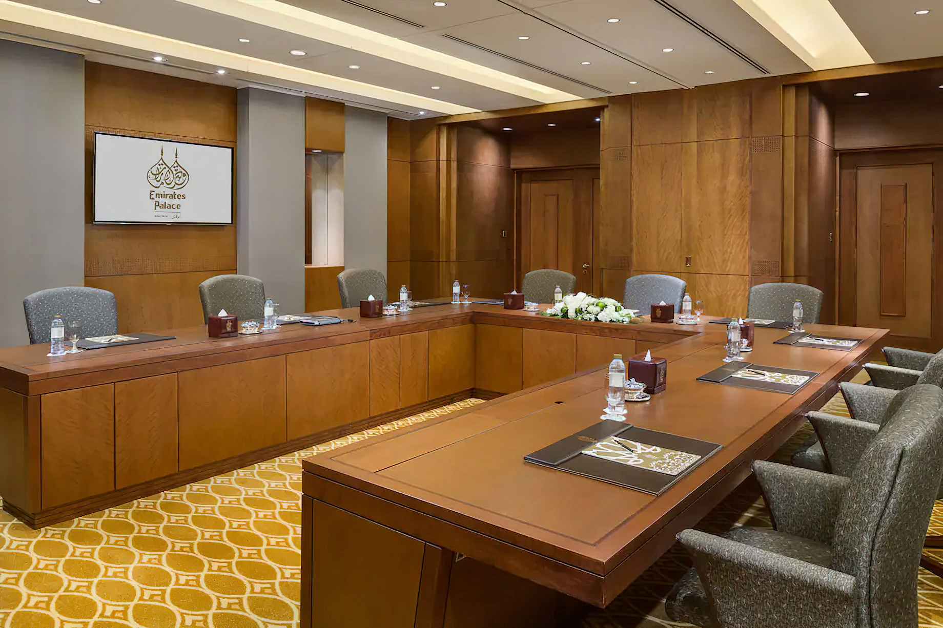 Emirates Palace Abu Dhabi Hotel – Abu Dhabi, UAE – Boardroom