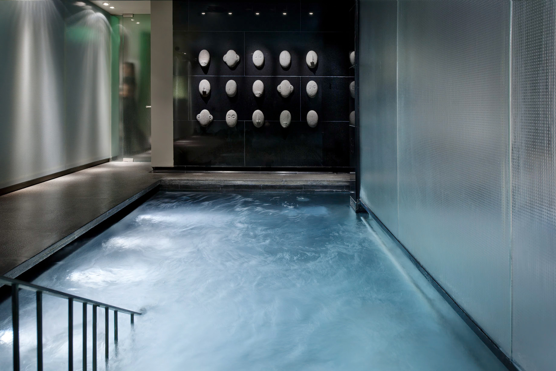 Mandarin Oriental Hyde Park, London Hotel – London, United Kingdom – Spa Vitality Pool