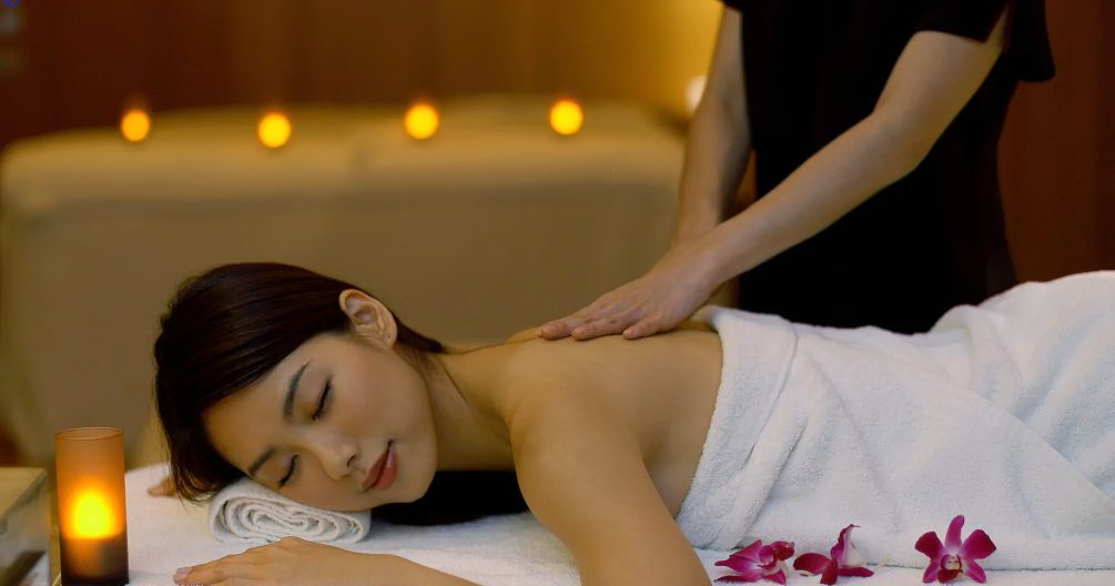 The Landmark Mandarin Oriental, Hong Kong Hotel - Hong Kong, China - Spa Massage