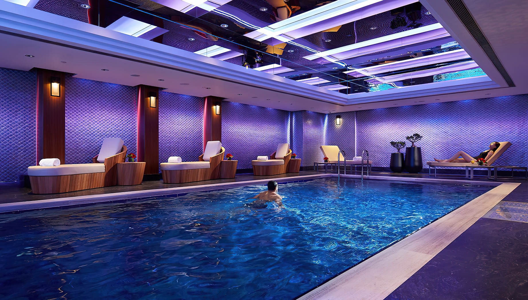 Mandarin Oriental, Hong Kong Hotel – Hong Kong, China – Swimming Pool