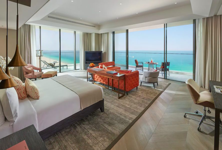 Mandarin Oriental Jumeira, Dubai Resort - Jumeirah, Dubai, UAE - Mandarin Suite Sea Front Bedroom