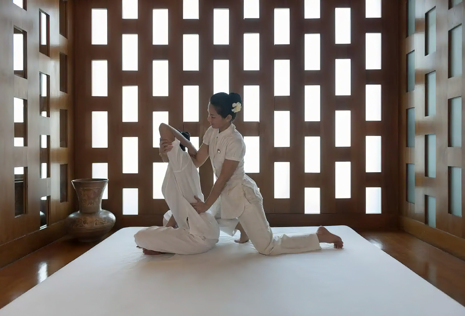 Mandarin Oriental, Bangkok Hotel – Bangkok, Thailand – Spa Traditional Thai Massage