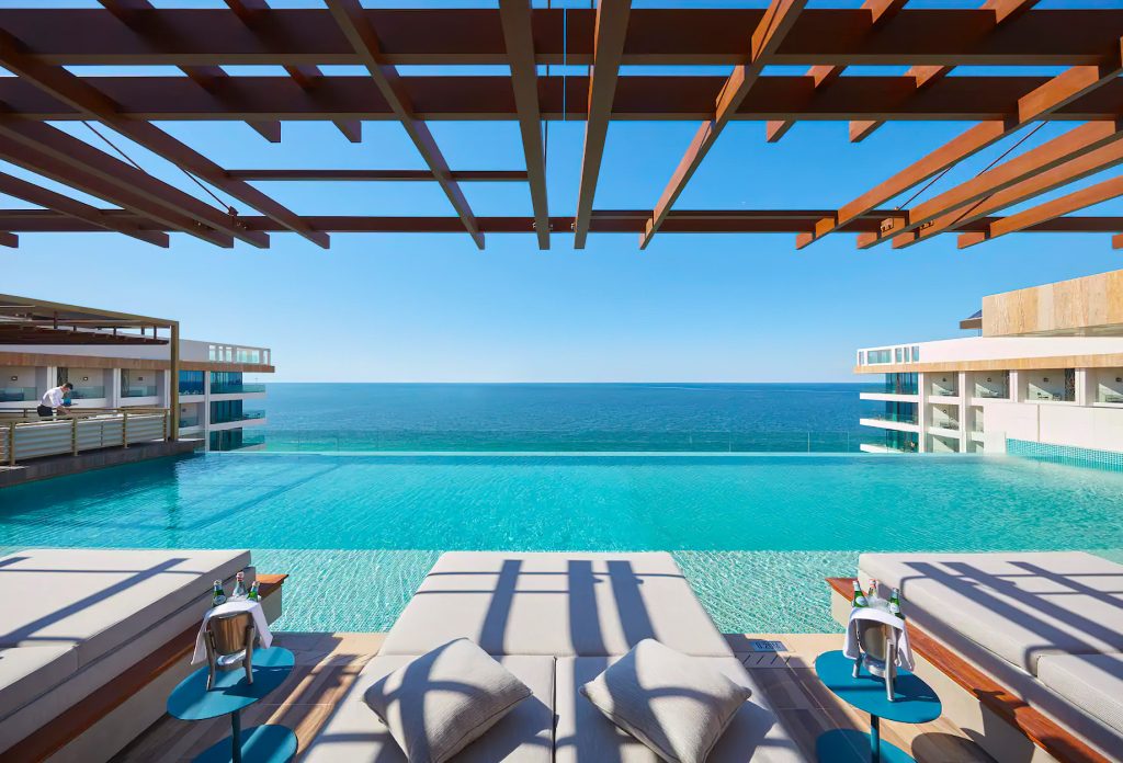 Mandarin Oriental Jumeira, Dubai Resort - Jumeirah, Dubai, UAE - Tasca Terrace Infinity Pool