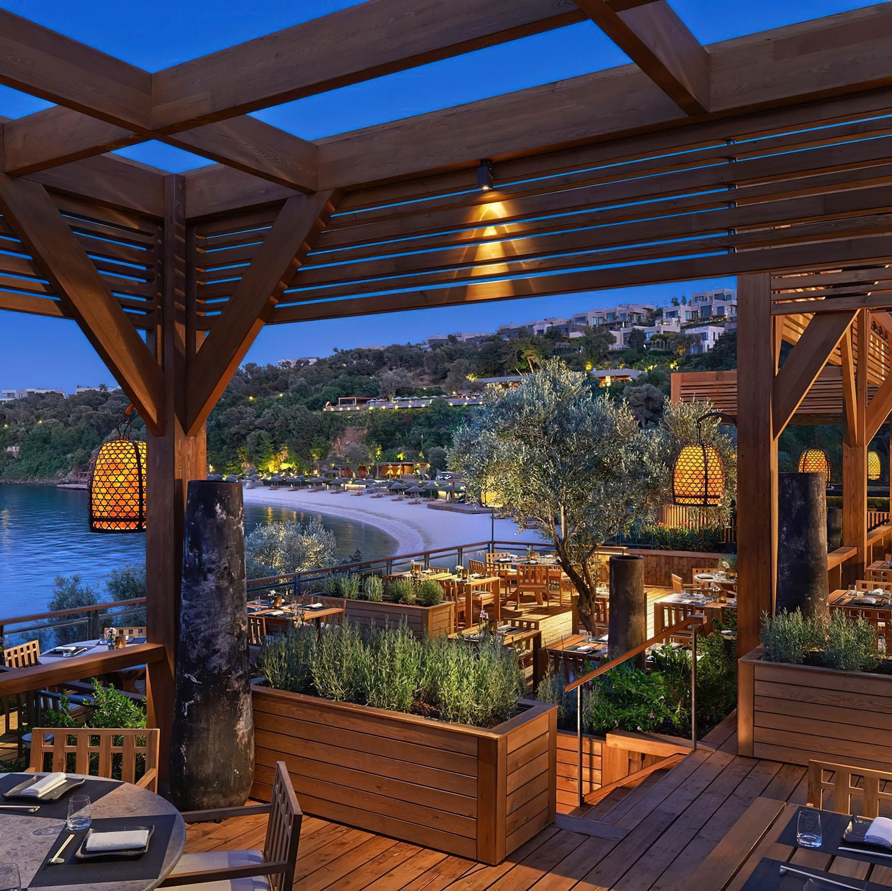 Mandarin Oriental, Bodrum Hotel - Bodrum, Turkey - Kurochan by IOKI Restaurant Terrace Night