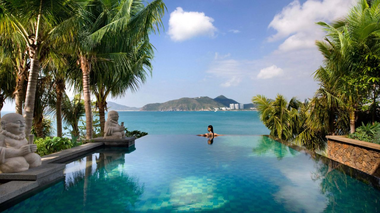 Mandarin Oriental, Sanya Hotel - Hainan, China - Infinity Pool