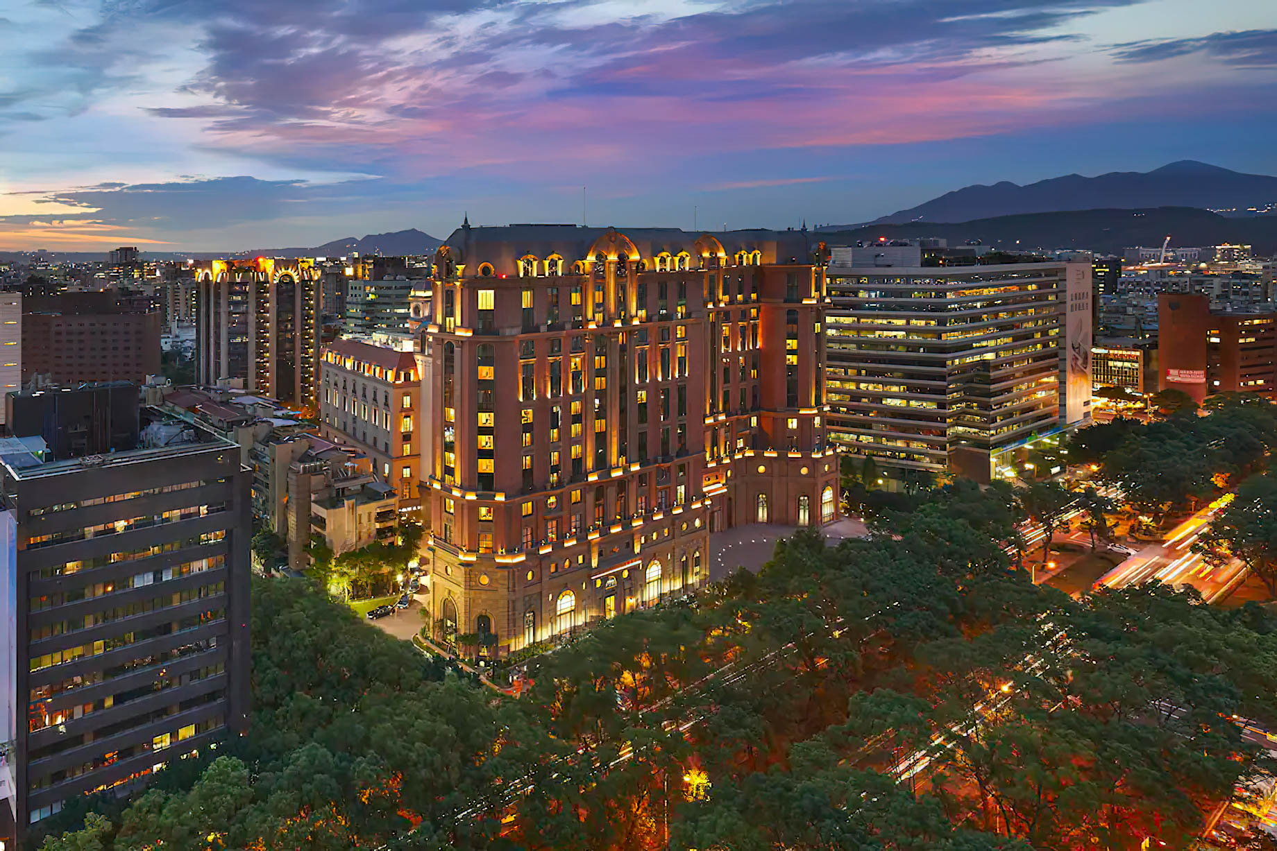 Mandarin Oriental, Taipei, Hotel – Taipei, Taiwan – Exterior