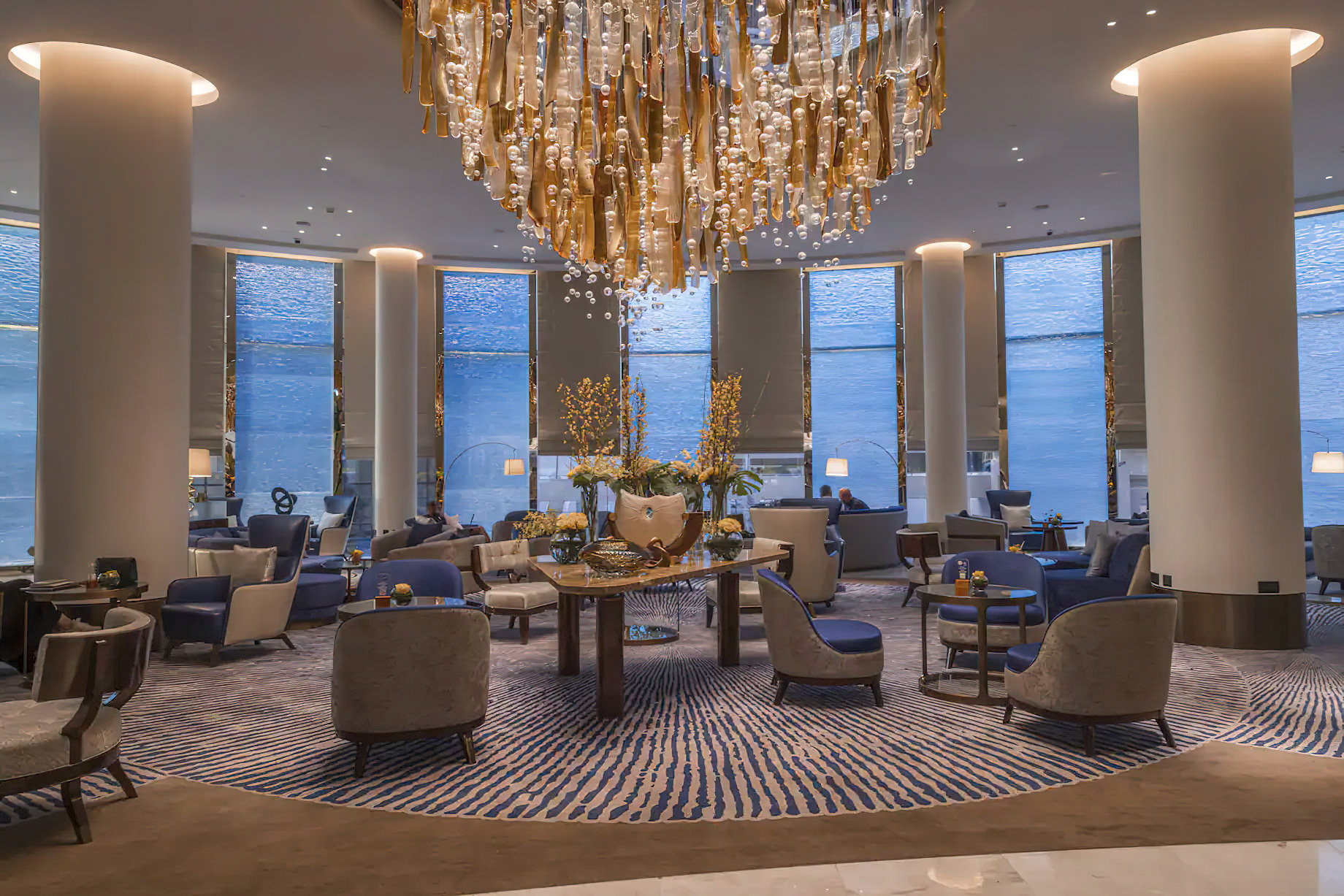 Al Faisaliah Hotel – Riyadh, Saudi Arabia – Lobby Lounge