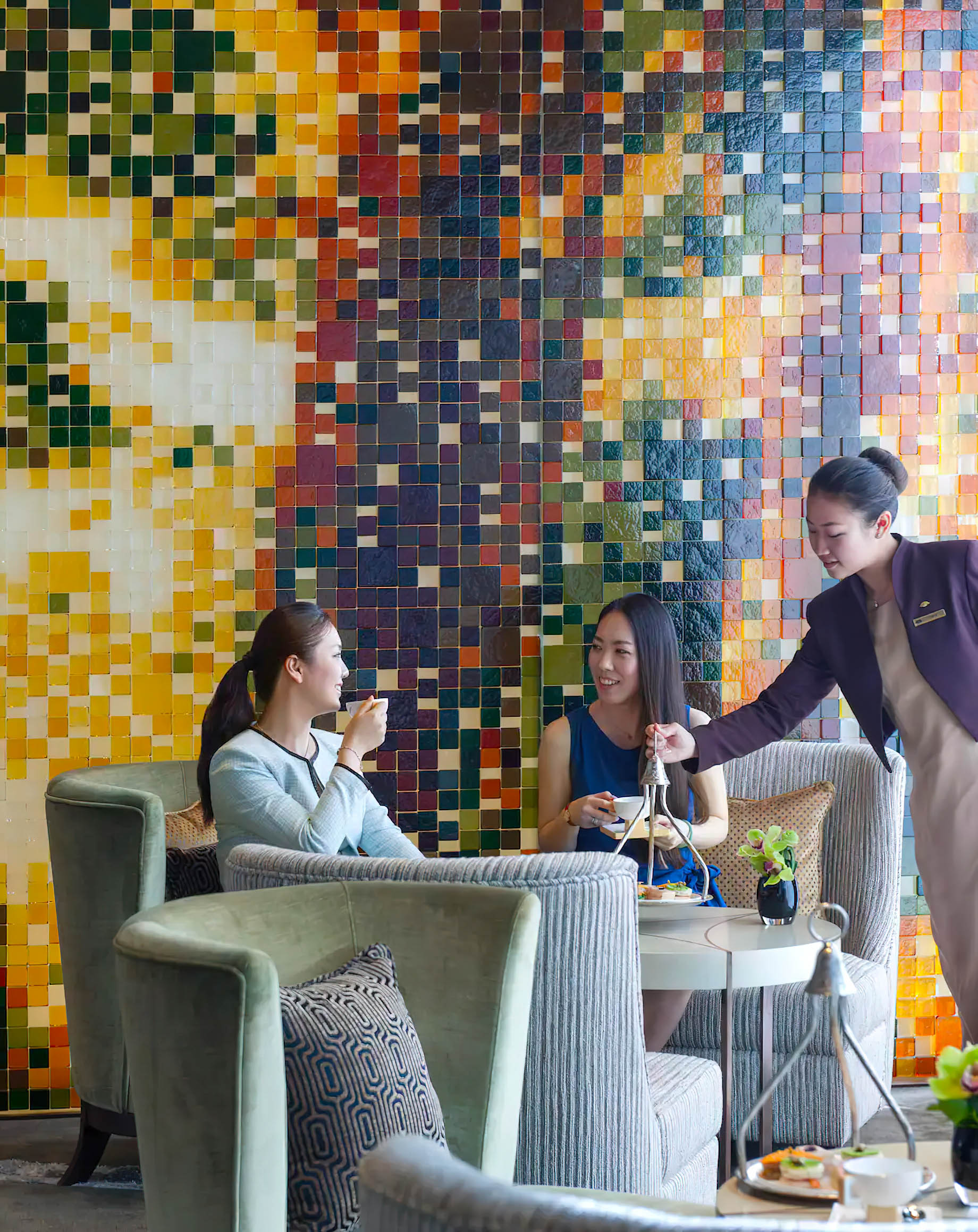 Mandarin Oriental Pudong, Shanghai Hotel – Shanghai, China – Riviera Lounge