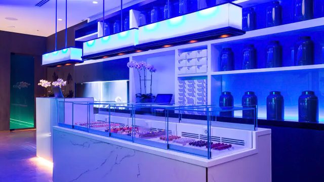 Al Faisaliah Hotel - Riyadh, Saudi Arabia - Yauatcha Restaurant Decor