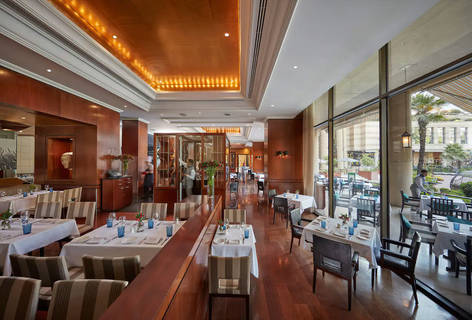 Mandarin Oriental, Santiago Hotel – Santiago, Chile – Senso Restaurant Terrace View