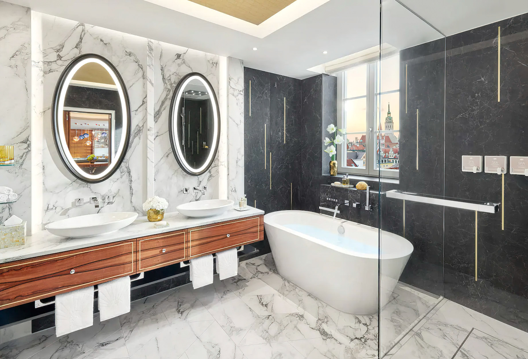 Mandarin Oriental, Munich Hotel - Munich, Germany - Presidential Suite Bathroom