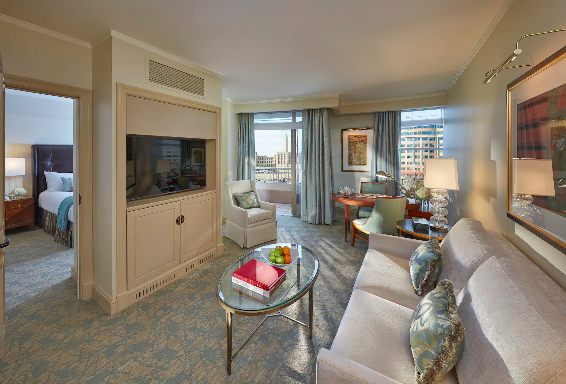 Mandarin Oriental, Washington D.C. Hotel – Washington DC, USA – Executive City View Suite Living Room
