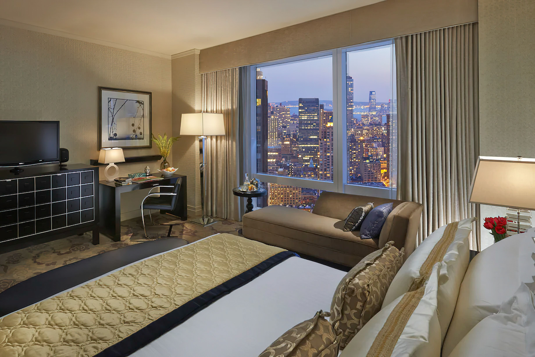 Mandarin Oriental, New York Hotel - New York, NY, USA - Guest Bedroom