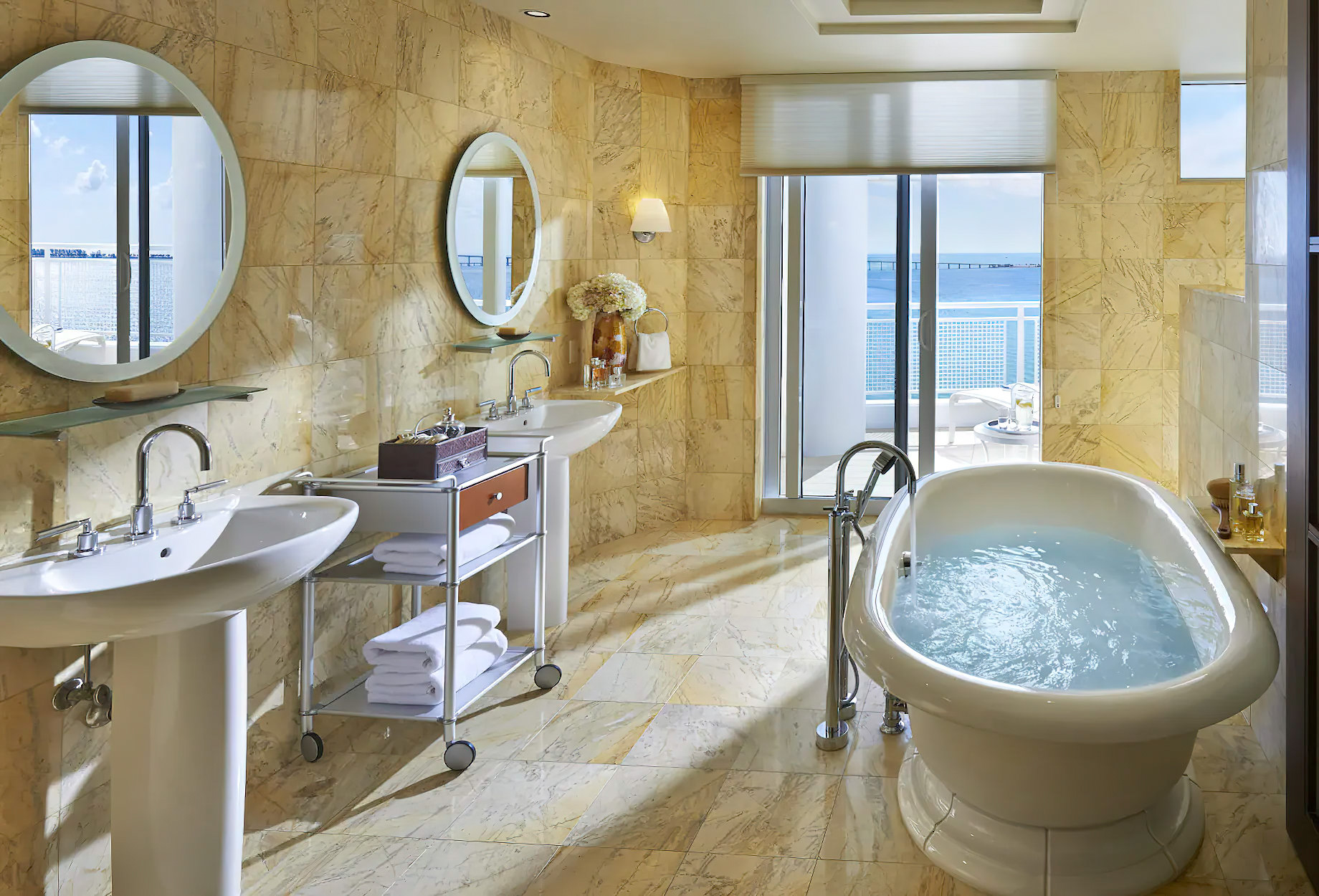 Mandarin Oriental, Miami Hotel – Miami, FL, USA – Premier Bay View Suite Bathroom