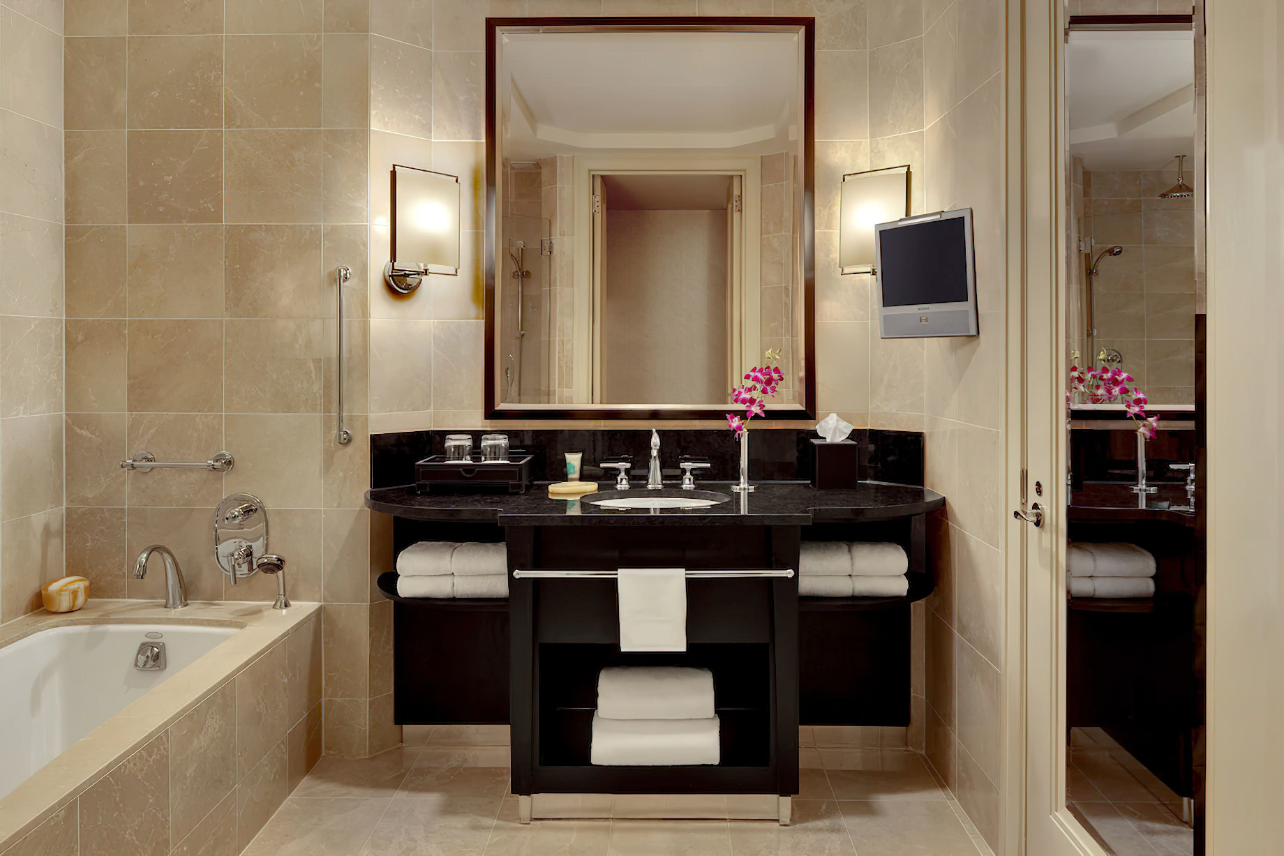 Mandarin Oriental, New York Hotel – New York, NY, USA – Central Park View Room Bathroom