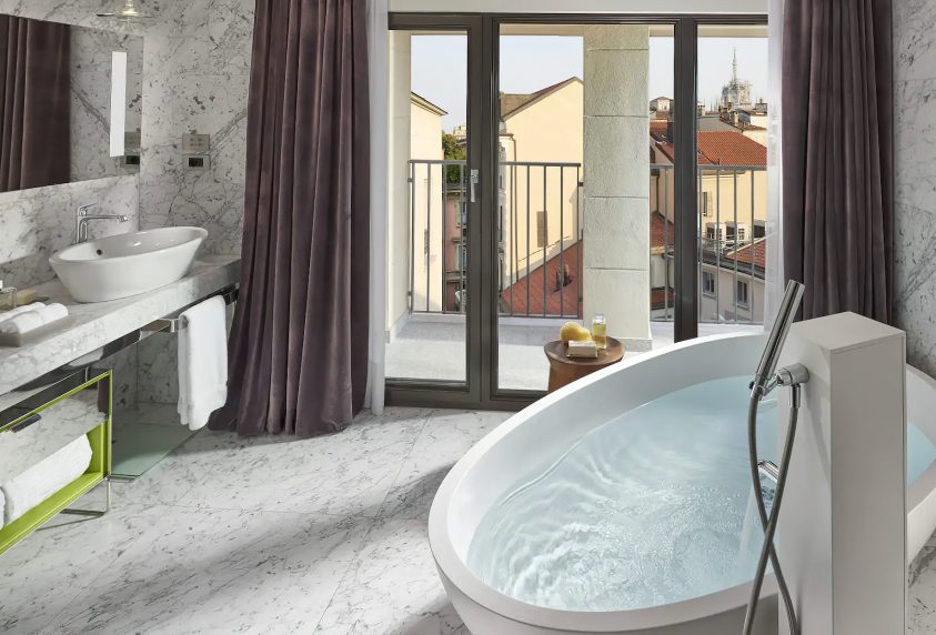 Mandarin Oriental, Milan Hotel - Milan, Italy - Guest Bathroom