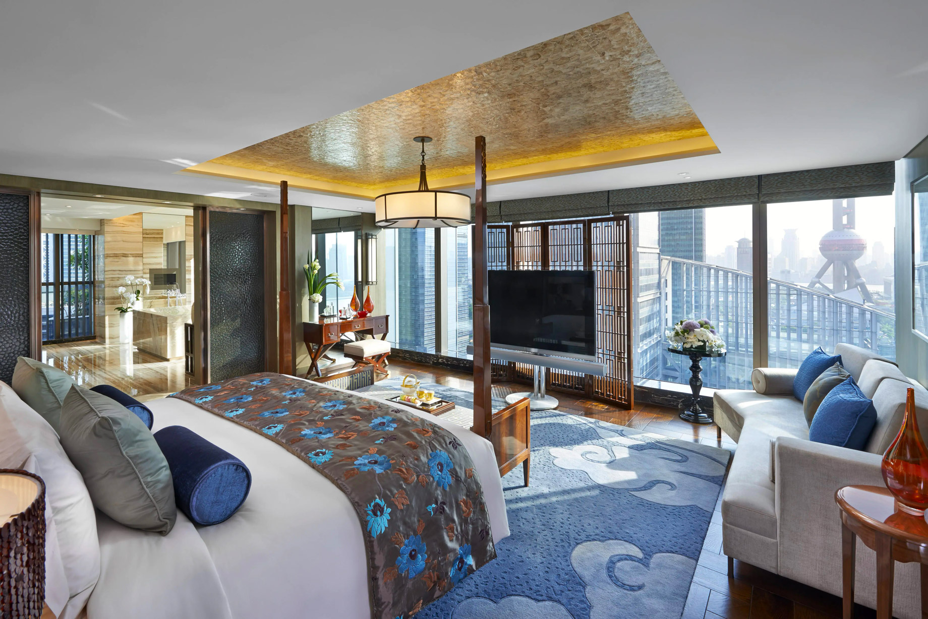 Mandarin Oriental Pudong, Shanghai Hotel - Shanghai, China - Presidential Suite Bedroom