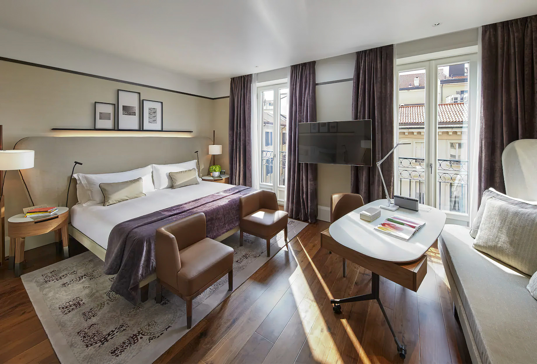 Mandarin Oriental, Milan Hotel – Milan, Italy – Guest Bedroom