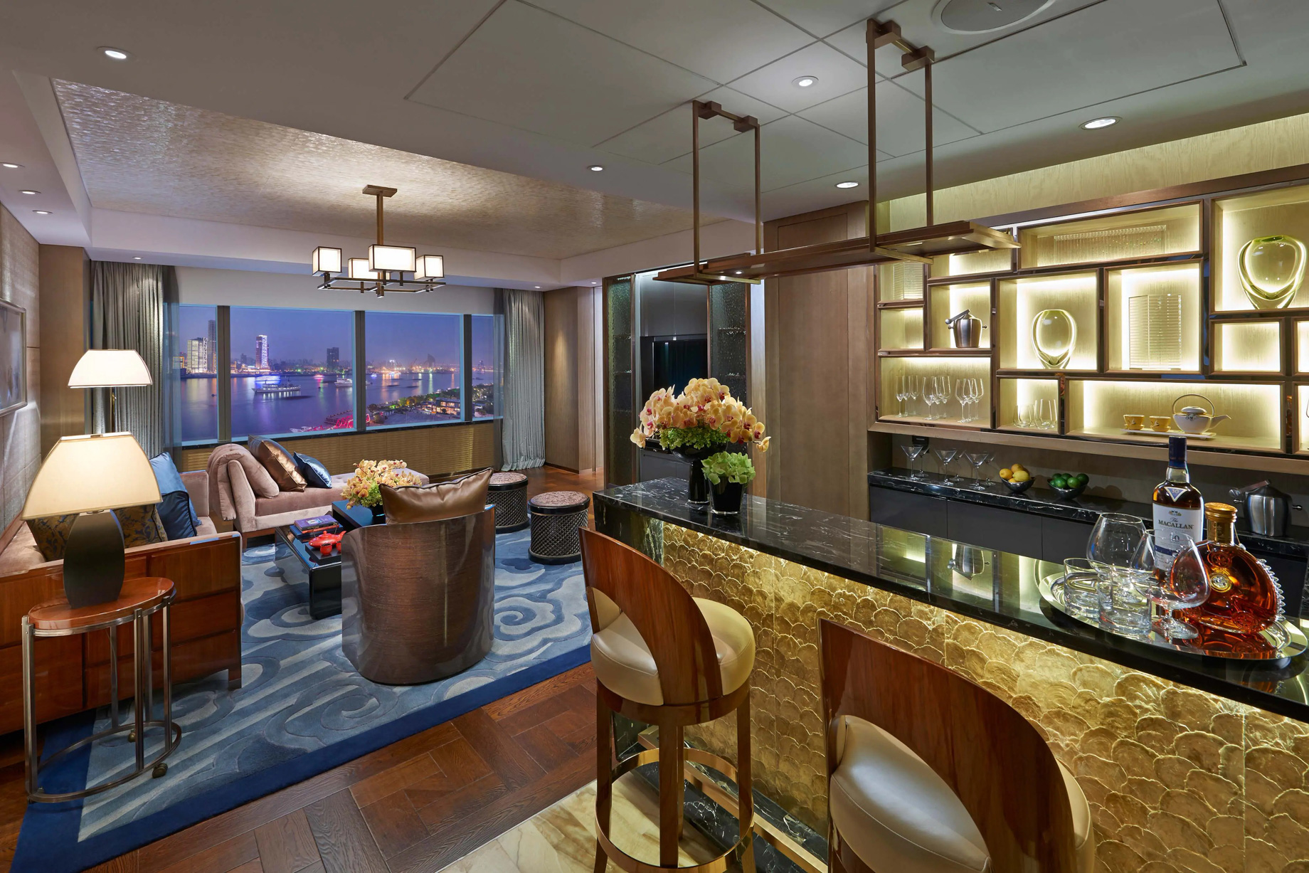 Mandarin Oriental Pudong, Shanghai Hotel – Shanghai, China – Oriental Suite Bar